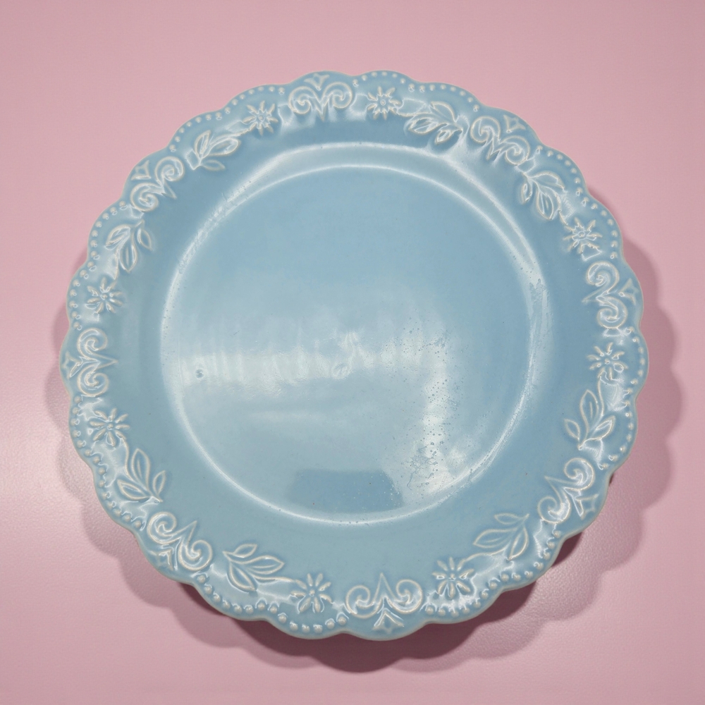 The Pioneer Woman Light Blue Dinner Plates Set of 2 Scalloped Floral Stoneware